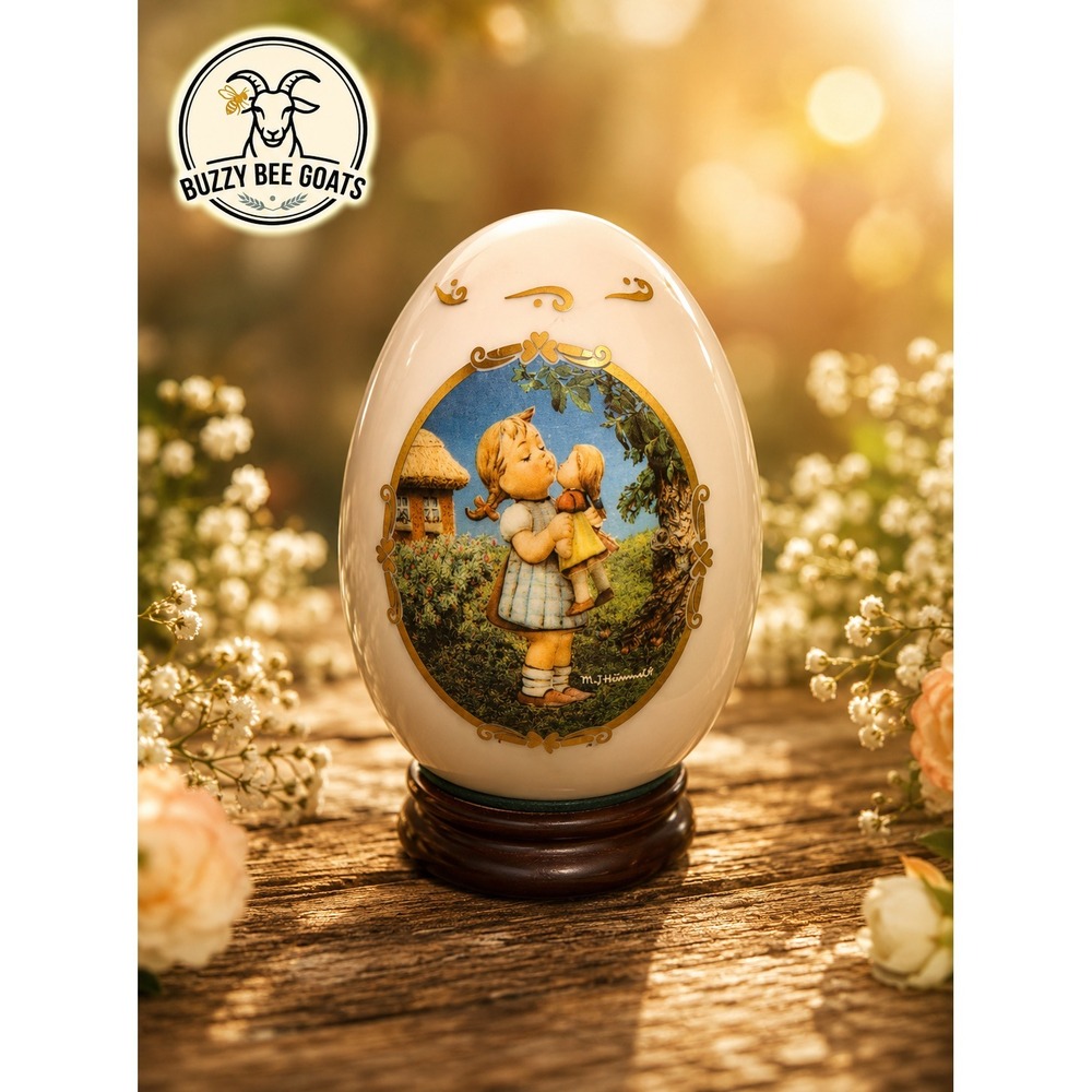 M.J. HUMMEL KISS ME PORCELAIN EGG DANBURY MINT 1994 COLLECTIBLE DECOR